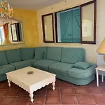 Villa Spacieuse à Avec Piscine Privée, Idéale Pour Familles Agde
