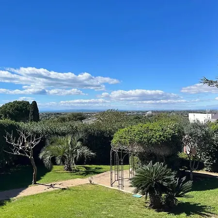 Spacieuse à Avec Piscine Privée, Idéale Pour Familles Villa *